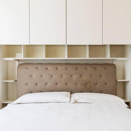 Apartamento Bilocale Vista Sul Duomo Di Milano Exterior foto