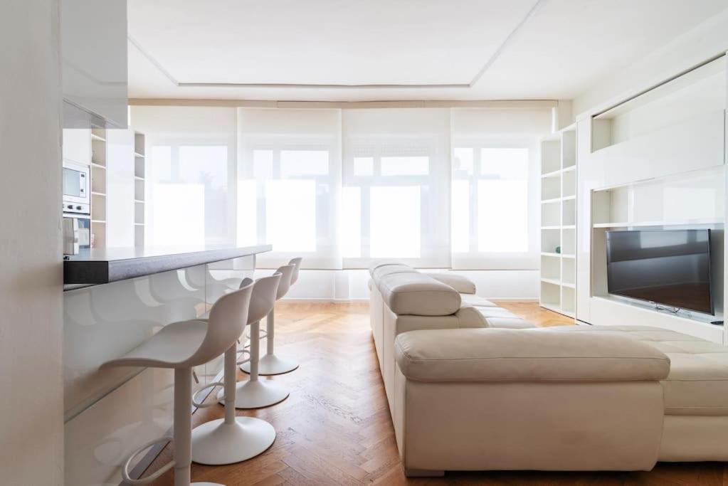 Apartamento Bilocale Vista Sul Duomo Di Milano Exterior foto