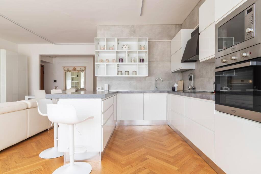 Apartamento Bilocale Vista Sul Duomo Di Milano Exterior foto