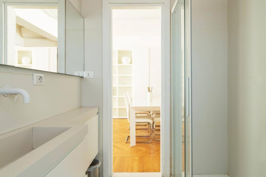 Apartamento Bilocale Vista Sul Duomo Di Milano Exterior foto