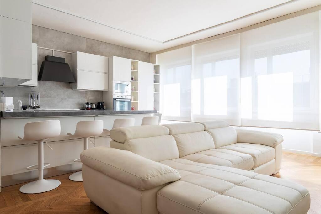 Apartamento Bilocale Vista Sul Duomo Di Milano Exterior foto