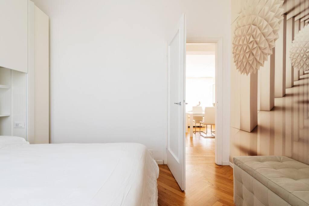 Apartamento Bilocale Vista Sul Duomo Di Milano Exterior foto